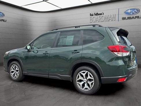 Used 2024 Subaru Forester Premium AWD/4WD image 8