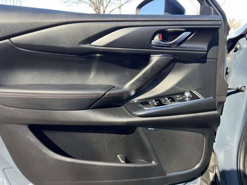 Certified 2023 MAZDA CX-9 Carbon Edition image 18
