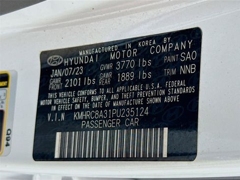 Used 2023 Hyundai Venue Limited w/ Cargo Package FWD image 32