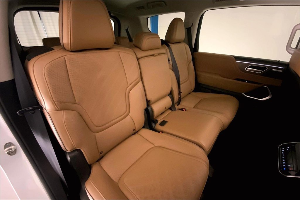 Used 2025 INFINITI QX80 Luxe AWD/4WD image 15