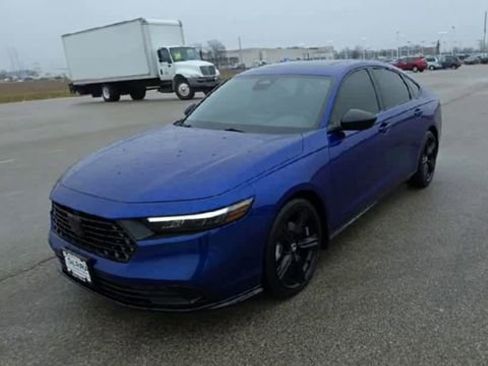 Used 2024 Honda Accord Sport image 5
