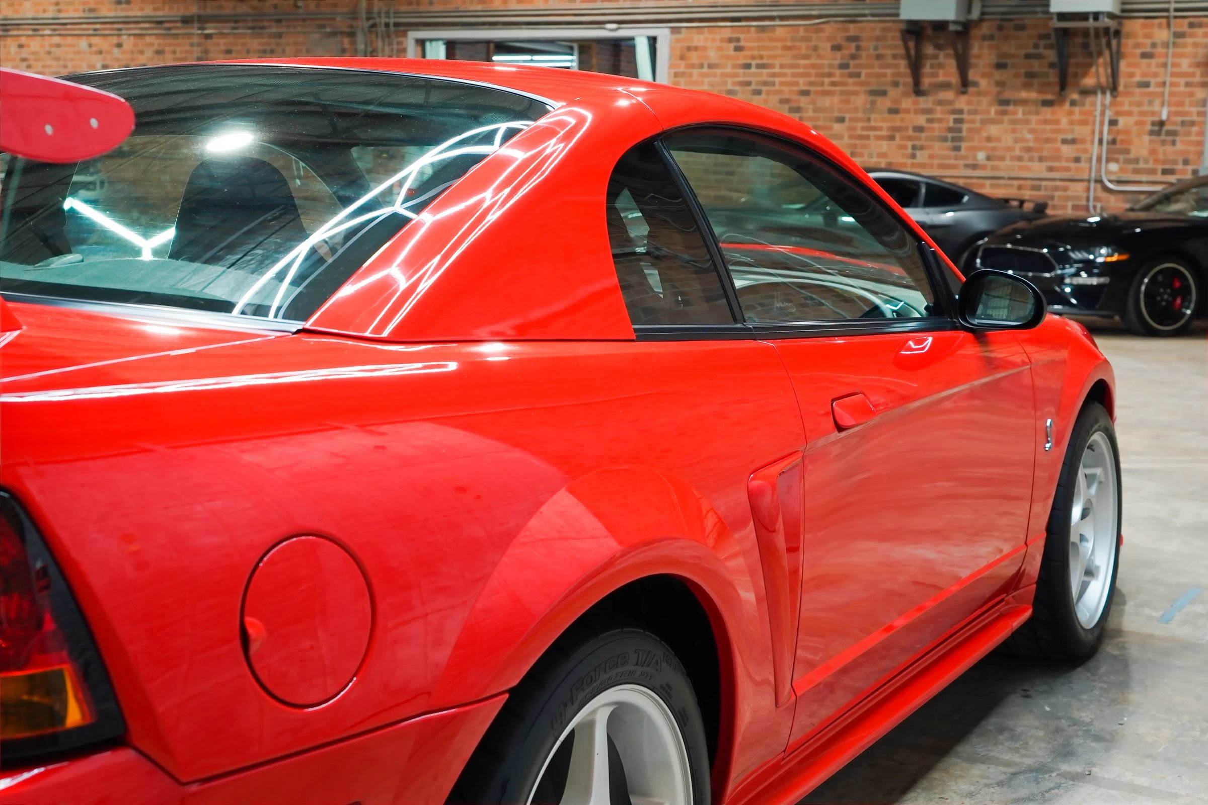 Used 2000 Ford Mustang Cobra RWD image 19