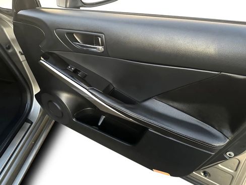 Used 2014 Lexus IS 250 w/ Premium Package RWD image 21
