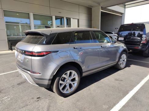 Used 2021 Land Rover Range Rover Evoque S image 3