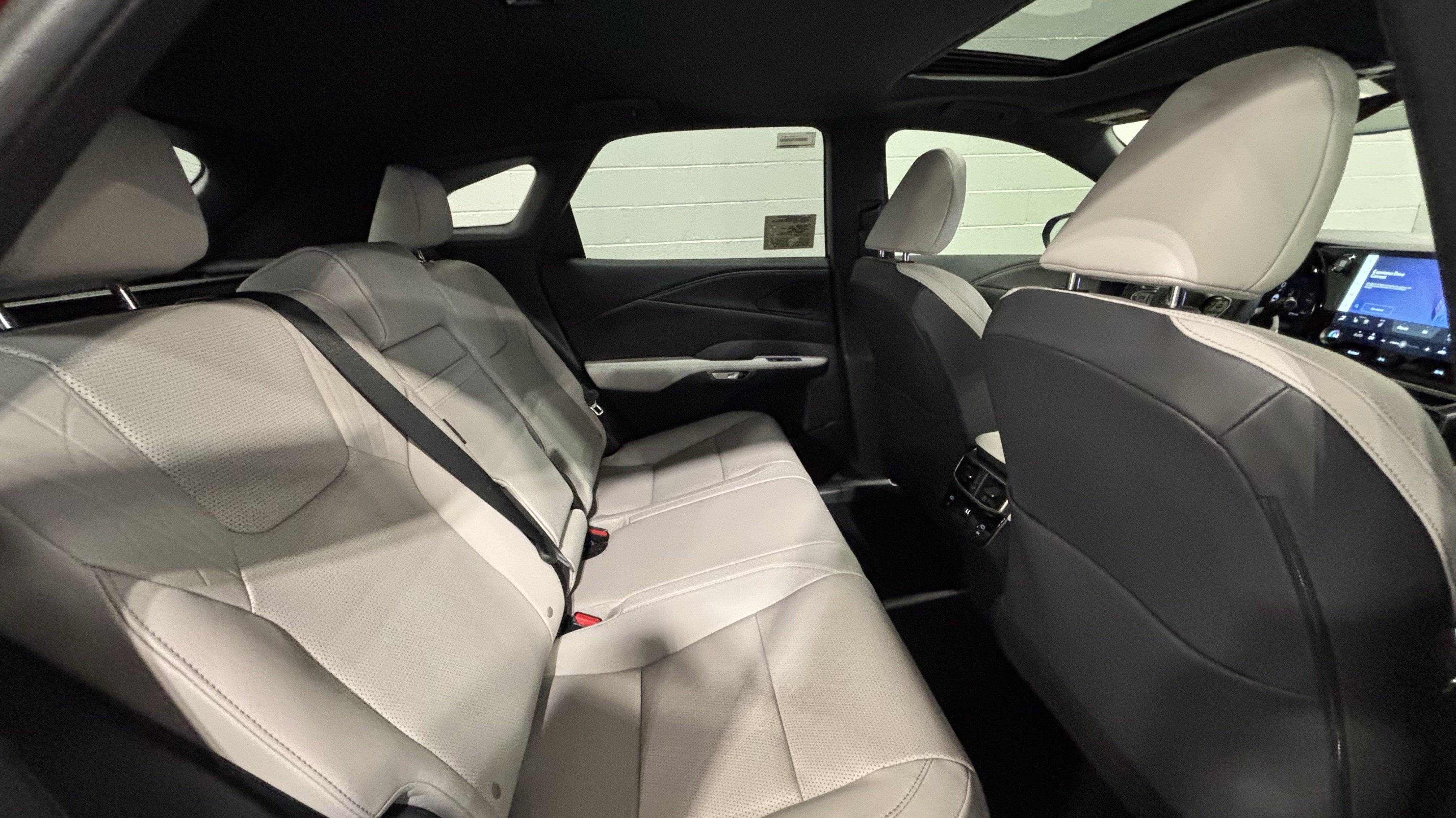 New 2026 Lexus RX 350 FWD image 39