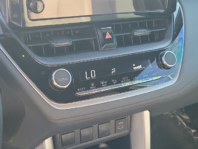 Used 2025 Toyota Corolla Cross AWD Hybrid image 24