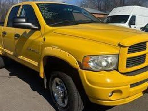 Used 2005 Dodge Ram 2500 Truck SLT AWD/4WD image 3