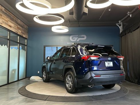 Used 2024 Toyota RAV4 XLE w/ Convenience Package AWD/4WD image 5