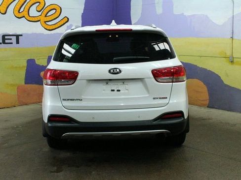 Used 2016 Kia Sorento EX image 7