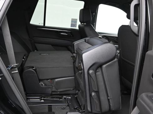 Used 2025 Chevrolet Tahoe LT AWD/4WD image 13