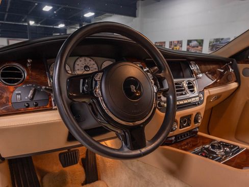 Used 2011 Rolls-Royce Ghost RWD image 5