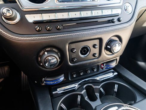 Used 2020 Rolls-Royce Ghost image 27
