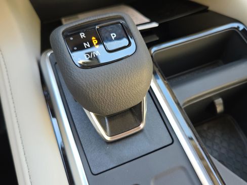 New 2026 Nissan Pathfinder SL FWD image 21