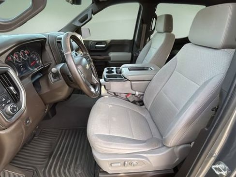 Used 2021 Chevrolet Silverado 1500 LT image 18