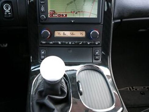 Used 2013 Chevrolet Corvette 427 w/ 1SB Preferred Equipment Group RWD image 29