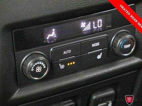 Used 2023 Chevrolet Traverse Premier AWD/4WD image 8