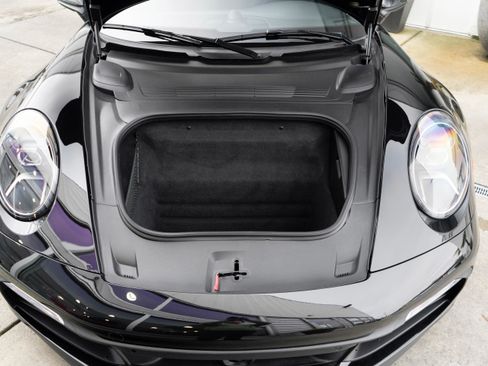 Used 2020 Porsche 911 Carrera 4S image 32