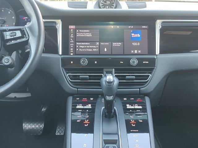 Used 2023 Porsche Macan Turbo AWD/4WD image 13
