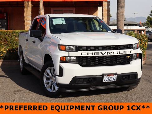 Used 2020 Chevrolet Silverado 1500 Custom w/ Trailering Package image 2