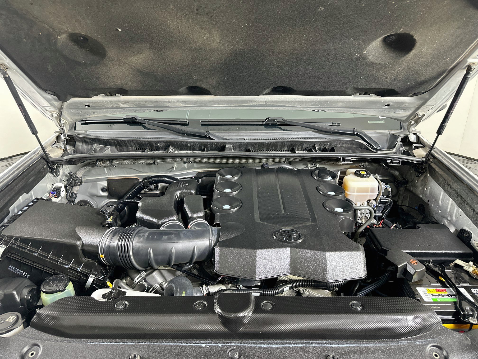 Used 2018 Toyota 4Runner Limited AWD/4WD image 34