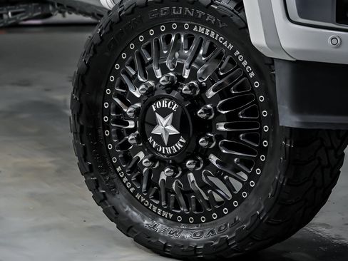 Used 2024 Ford F450 Limited w/ FX4 Off-Road Package AWD/4WD image 4