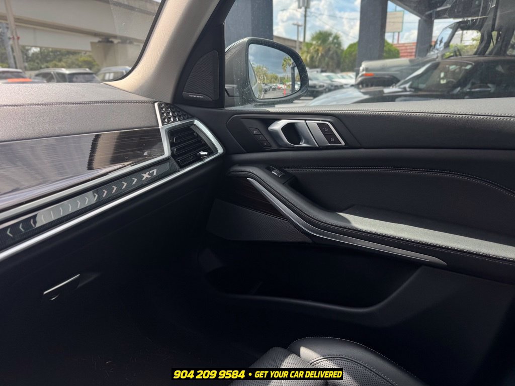 Used 2024 BMW X7 xDrive40i w/ Premium Package AWD/4WD image 19