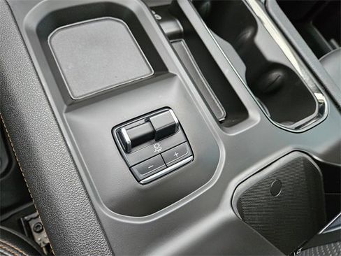 Used 2024 GMC Sierra 3500 AT4 w/ AT4 Preferred Package image 26