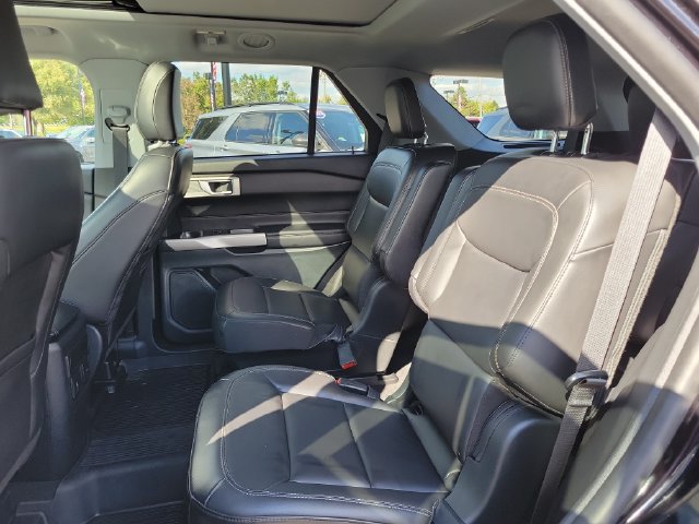 Certified 2023 Ford Explorer XLT w/ Equipment Group 202A AWD/4WD image 27