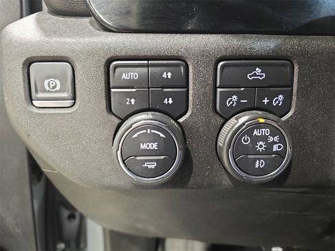 Used 2024 Chevrolet Silverado 1500 RST w/ Z71 Off-Road Package image 27