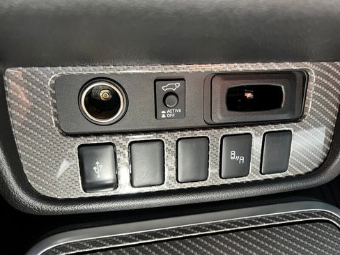 Used 2019 Mitsubishi Outlander SEL AWD/4WD image 32