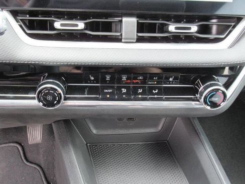 New 2026 Chevrolet Equinox LT image 22