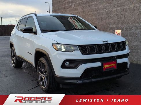 New 2026 Jeep Compass Latitude image 1