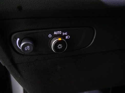 Used 2023 Buick Envision Preferred AWD/4WD image 19