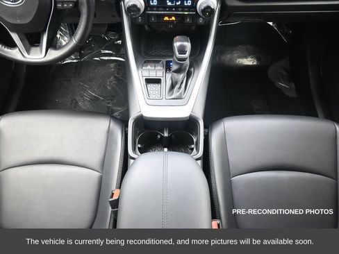 Used 2023 Toyota RAV4 XLE Premium image 32