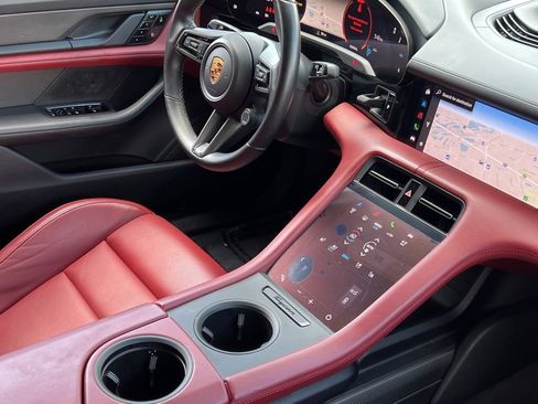 Used 2021 Porsche Taycan Turbo S image 15