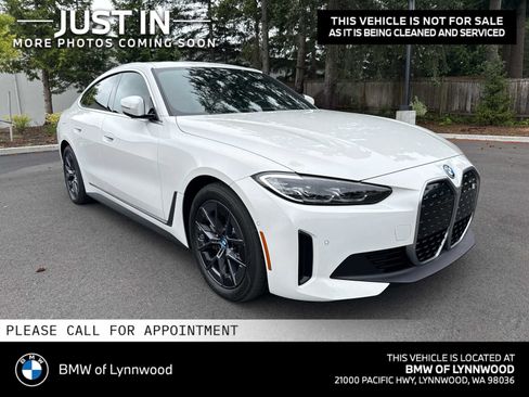 Used 2023 BMW i4 eDrive40 w/ Premium Package RWD image 1
