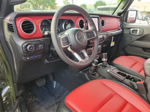 Used 2023 Jeep Wrangler Unlimited Rubicon 4xe image 16