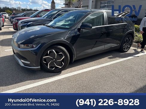 Certified 2022 Hyundai Ioniq 5 SE image 12