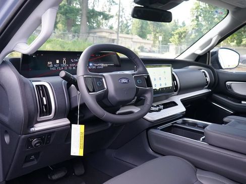 New 2026 Ford Expedition Active AWD/4WD image 22