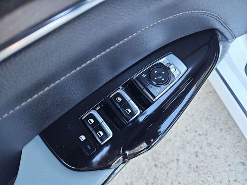 Used 2023 Kia K5 EX image 28