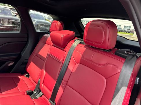 Certified 2025 Lincoln Corsair Reserve AWD/4WD image 26