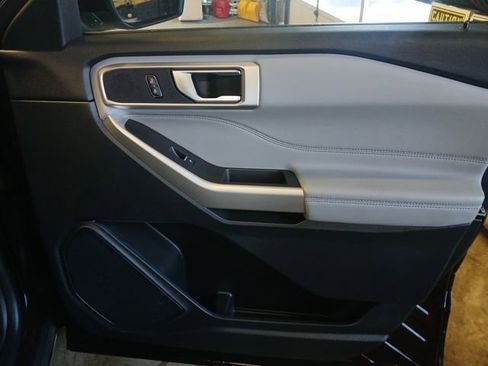 Certified 2023 Ford Explorer XLT w/ Equipment Group 202A image 61