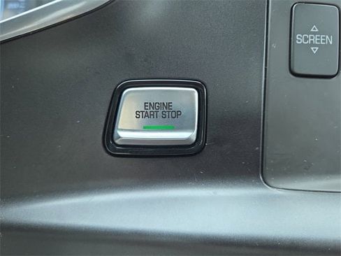 Used 2017 Chevrolet Corvette Stingray Coupe w/ 1LT image 22