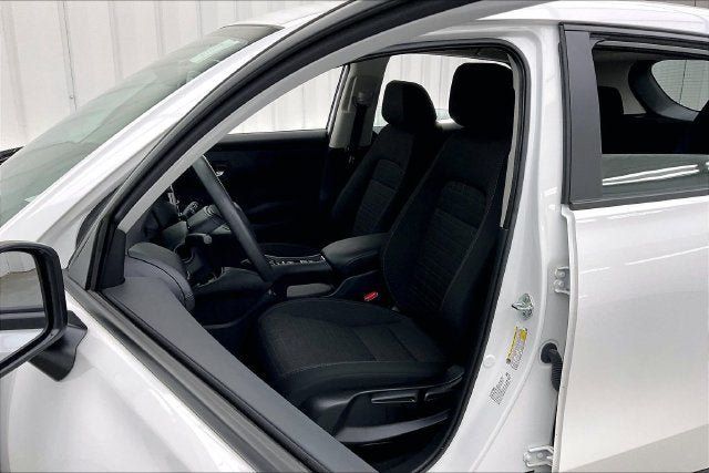 Certified 2024 Honda HR-V LX image 8