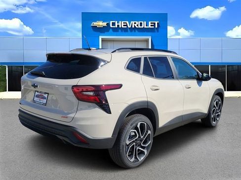 New 2026 Chevrolet Trax RS w/ Driver Confidence Package image 3