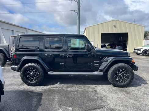 Used 2021 Jeep Wrangler Unlimited Sahara w/ Uconnect 4C Nav & Sound Group AWD/4WD image 6