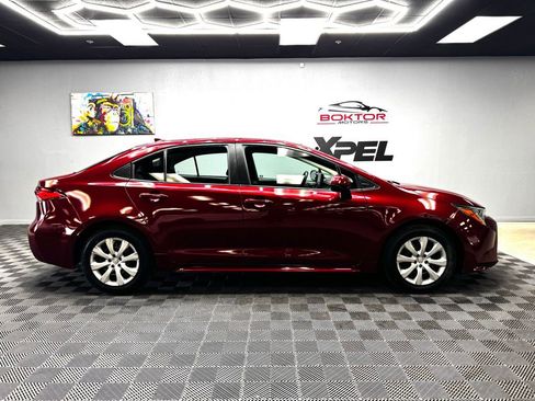 Used 2022 Toyota Corolla LE w/ Carpet Mat Package (TMS) image 16