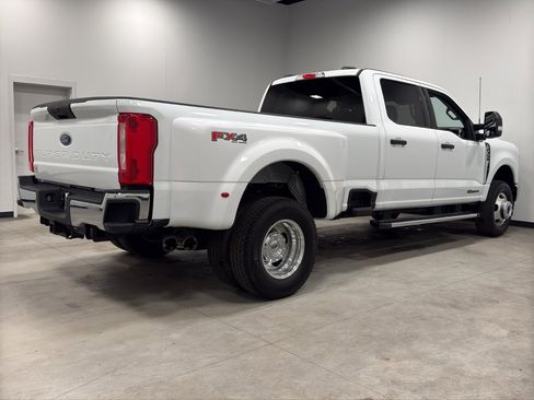 Used 2025 Ford F350 XLT image 9