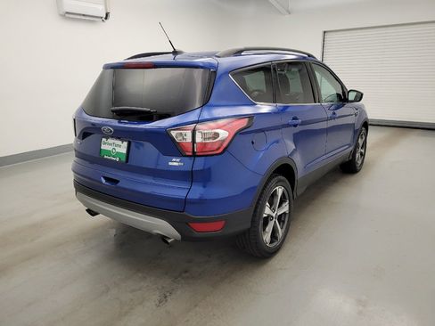 Used 2017 Ford Escape SE w/ Equipment Group 201A AWD/4WD image 9