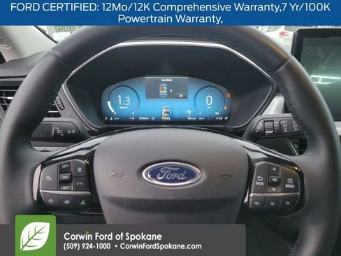 Used 2025 Ford Escape Platinum image 5